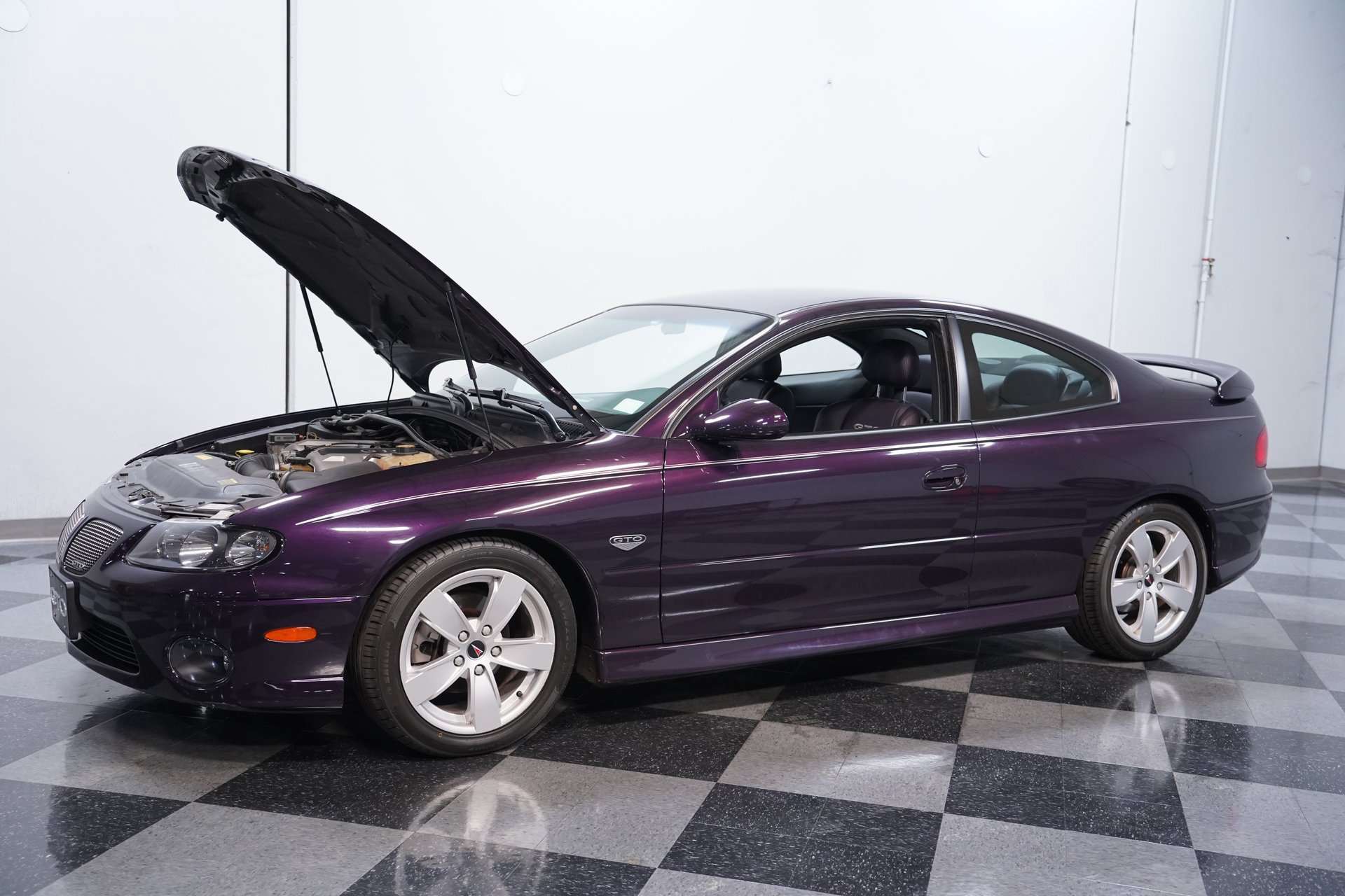 Used 2004 Pontiac GTO RWD image 25