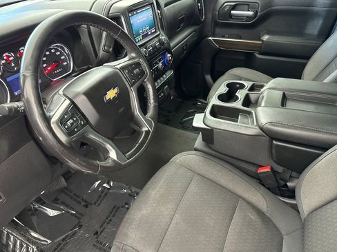 Used 2021 Chevrolet Silverado 1500 LT w/ Bed Protection Package RWD image 9