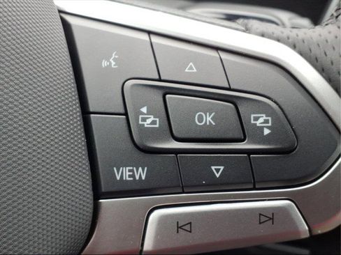 New 2026 Volkswagen Tiguan SE R-Line image 26