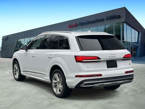 Used 2023 Audi Q7 2.0T Premium w/ Convenience Package image 4