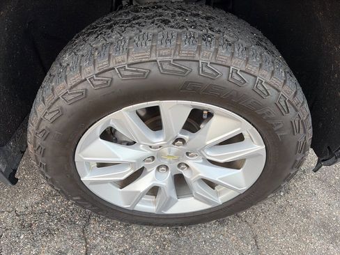 Used 2021 Chevrolet Silverado 1500 Custom image 13