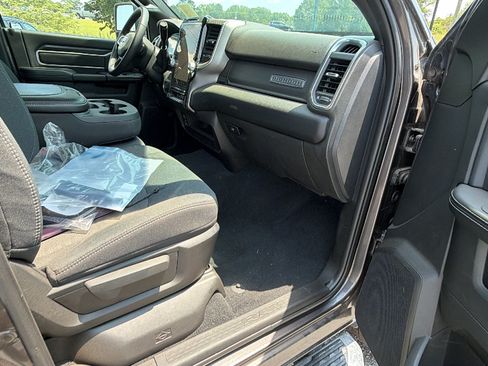 Used 2026 RAM 2500 Big Horn AWD/4WD image 19