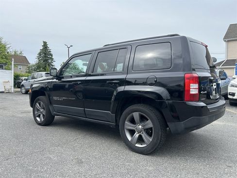 Used 2015 Jeep Patriot High Altitude AWD/4WD image 6