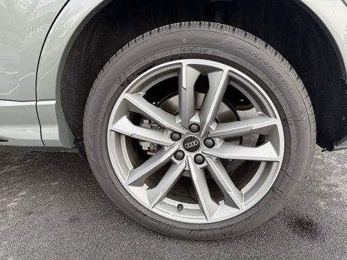 Used 2025 Audi Q3 2.0T Premium image 15