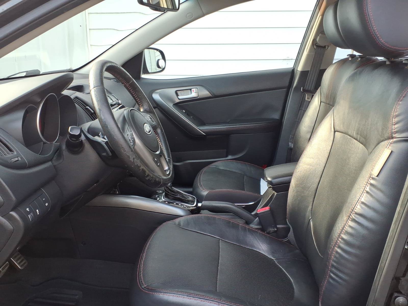 Used 2011 Kia Forte SX w/ Tech Pkg FWD image 8