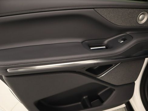 New 2025 Lincoln Navigator L Reserve w/ Jet Appearance Package image 18