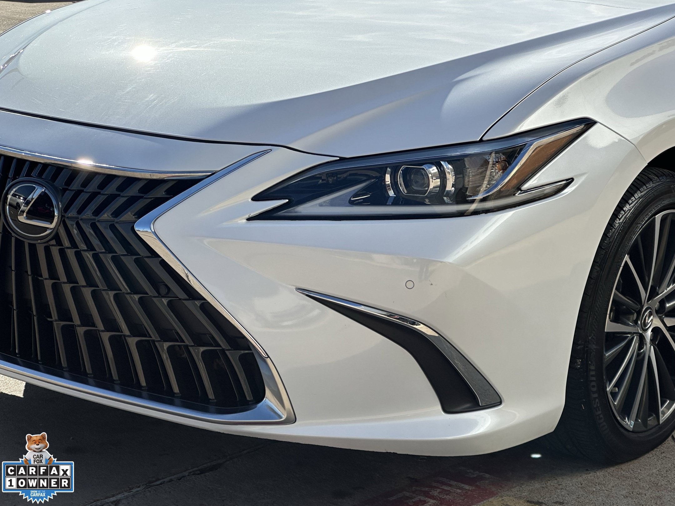 Used 2023 Lexus ES 350 w/ Premium Package FWD image 12