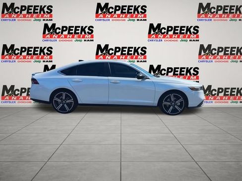Used 2024 Honda Accord Sport image 9