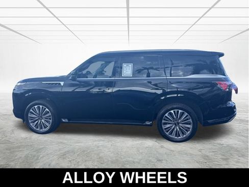 Used 2025 INFINITI QX80 Luxe RWD image 8