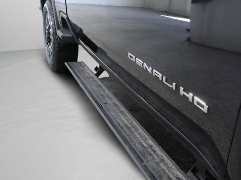 Used 2024 GMC Sierra 2500 Denali Ultimate AWD/4WD image 34