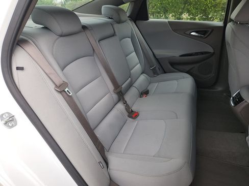 Used 2025 Chevrolet Malibu LT FWD image 15
