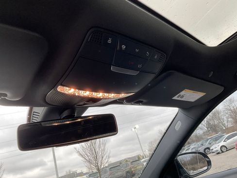 Used 2019 Mercedes-Benz E 450 4MATIC Sedan image 40