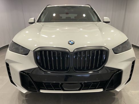 New 2026 BMW X5 xDrive40i w/ M Sport Package image 2