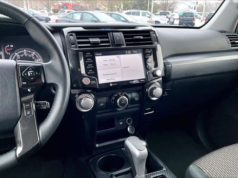 Used 2024 Toyota 4Runner TRD Off-Road image 18