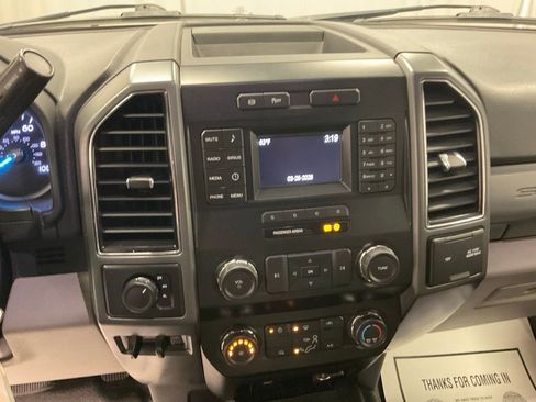 Used 2019 Ford F250 XLT w/ Camper Package AWD/4WD image 16