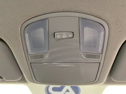 Used 2019 Hyundai Elantra SE w/ Winter Weather Package FWD image 27
