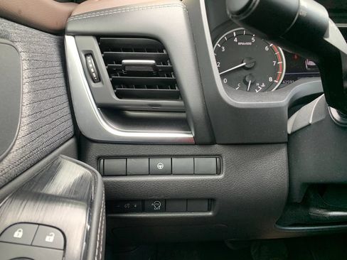 Used 2023 Nissan Rogue SV FWD image 19