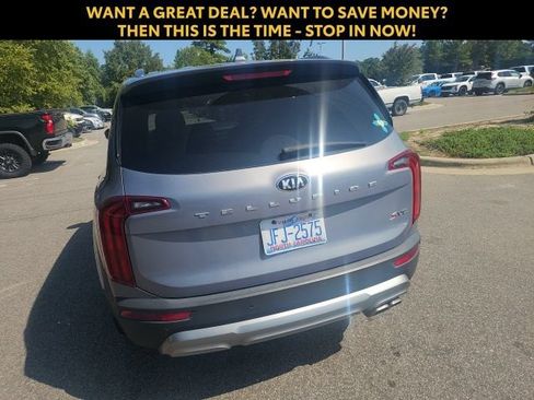 Used 2021 Kia Telluride S FWD image 12