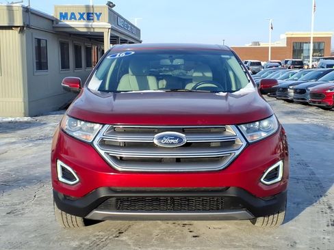 Used 2016 Ford Edge Titanium w/ Technology Package image 2