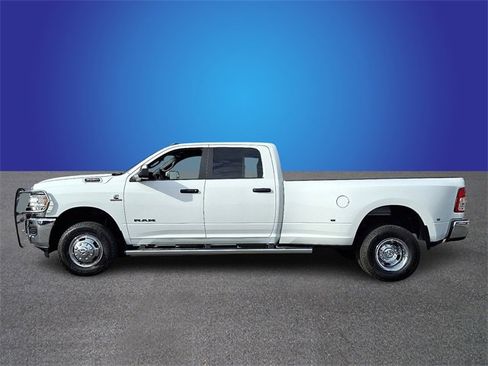 Used 2022 RAM 3500 Big Horn image 7