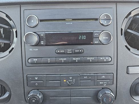 Used 2015 Ford F350 XL image 31