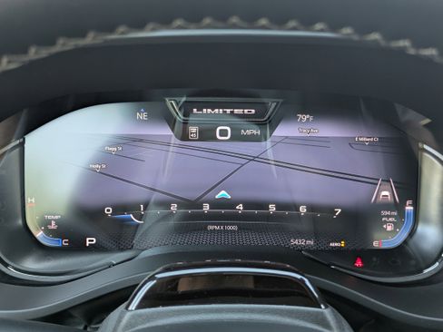 Used 2025 RAM 1500 Limited image 28