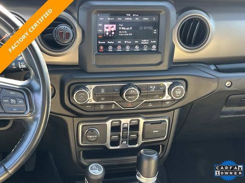 Certified 2022 Jeep Gladiator Sport image 16
