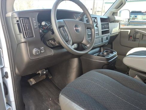 Used 2024 GMC Savana 2500 w/ Driver Convenience Package image 15