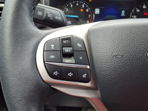 Certified 2024 Ford Explorer XLT w/ Equipment Group 202A AWD/4WD image 23