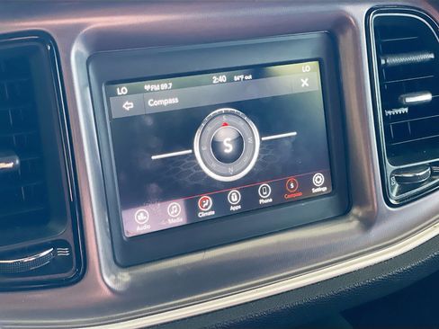 Used 2019 Dodge Challenger SXT RWD image 9