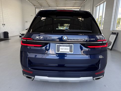 Used 2023 BMW X7 xDrive40i w/ Executive Package AWD/4WD image 9