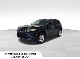 Used 2023 Jeep Grand Cherokee Laredo w/ Luxury Tech Group I AWD/4WD video 1