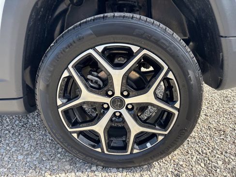 Used 2025 Jeep Compass Limited AWD/4WD image 32