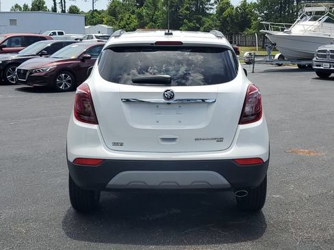 Certified 2021 Buick Encore Preferred w/ Safety Package II AWD/4WD image 5