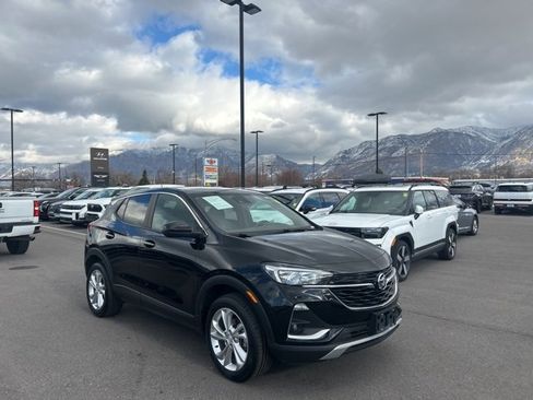 Used 2022 Buick Encore GX Preferred w/ Cold Weather Comfort Package image 3