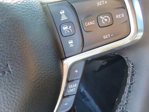 Used 2025 RAM 3500 Laramie image 20