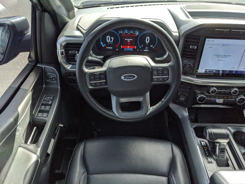 Used 2022 Ford F150 Lariat w/ Trailer Tow Package image 16