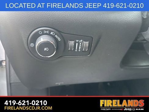 Used 2024 Jeep Compass Limited image 21