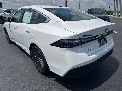 New 2026 Nissan Sentra SV w/ SV Convenience Package FWD image 3
