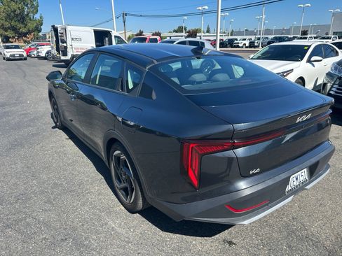 Used 2025 Kia K4 EX FWD image 7