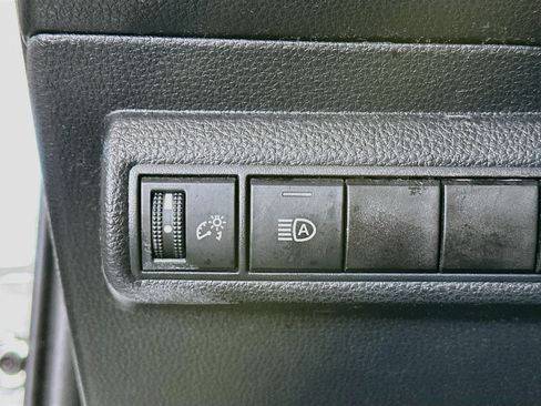 Used 2020 Toyota Corolla LE FWD image 16