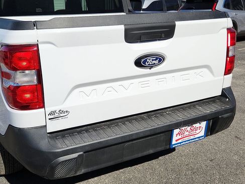 Used 2025 Ford Maverick XL image 13