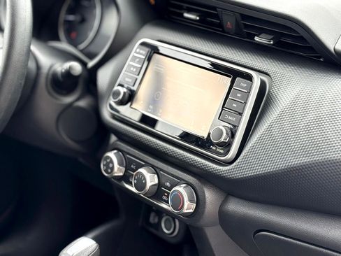 Used 2024 Nissan Kicks S image 32