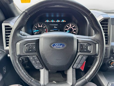 Used 2019 Ford F150 XLT w/ Equipment Group 302A Luxury AWD/4WD image 10