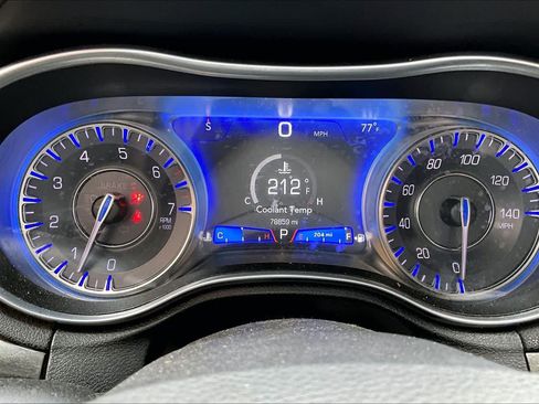 Used 2020 Chrysler 300 Touring w/ Sport Appearance Package RWD image 22
