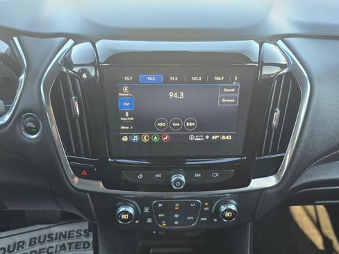 Used 2023 Chevrolet Traverse RS AWD/4WD image 9