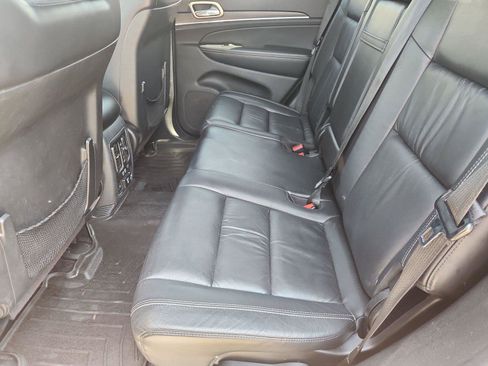 Used 2015 Jeep Grand Cherokee Limited AWD/4WD image 25