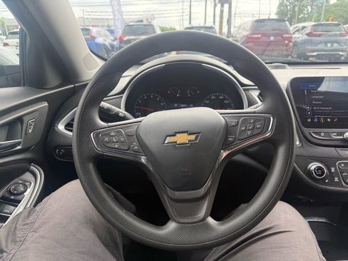 Used 2023 Chevrolet Malibu LT FWD image 22