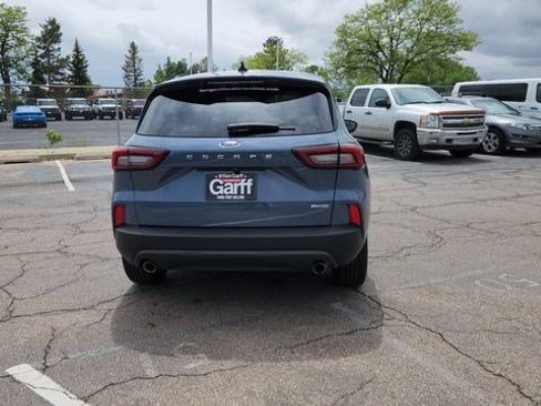 Certified 2025 Ford Escape ST-Line Select AWD/4WD image 11