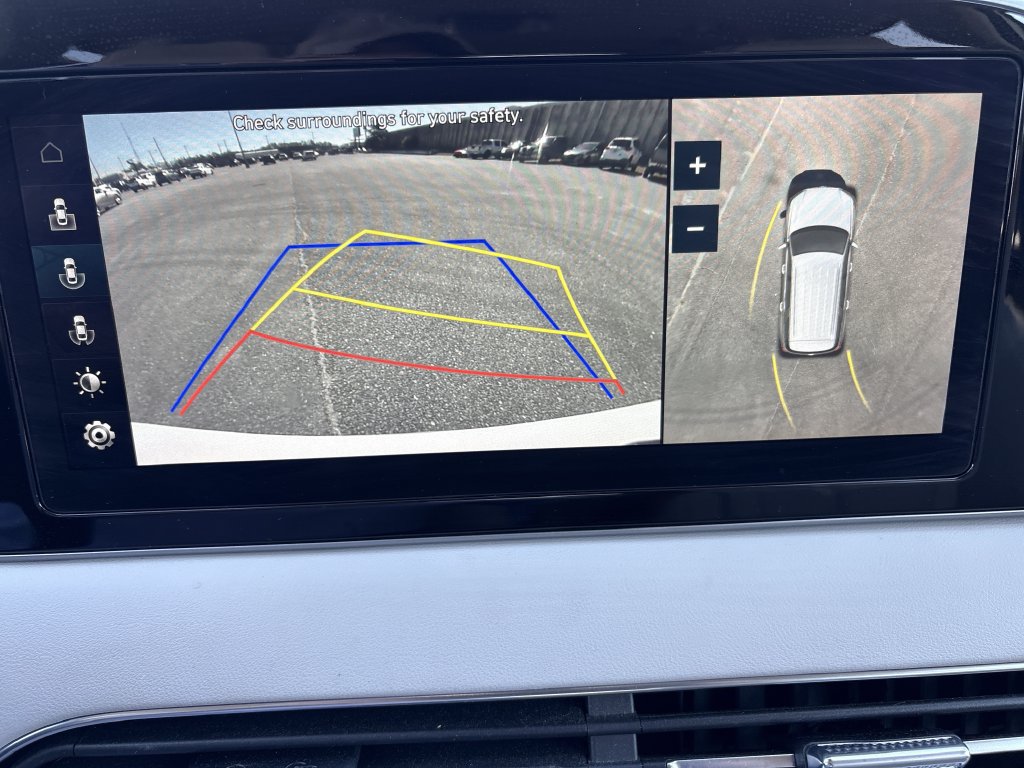 Used 2022 Hyundai Palisade Limited FWD image 24